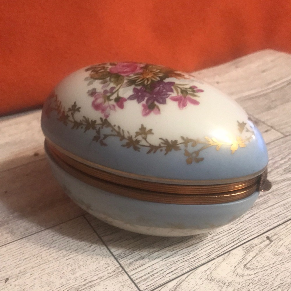 Vintage Handpainted Egg shaped trinket box